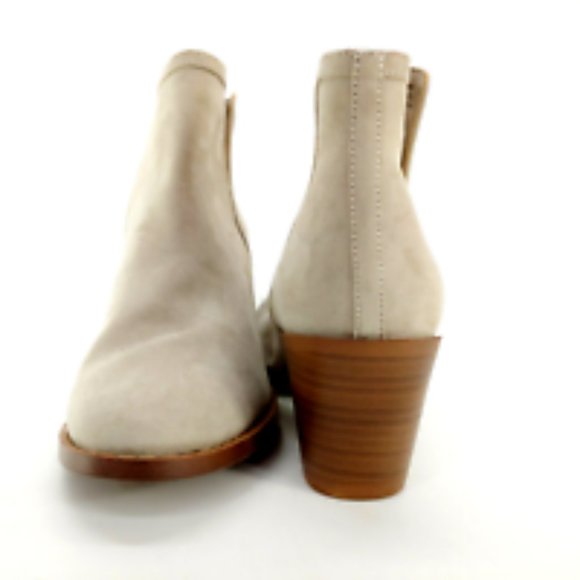 LOFT Outlet Womens Faux Suede Ankle Boots Booties Pull On Cutout Light Gray 6M - Picture 3 of 11